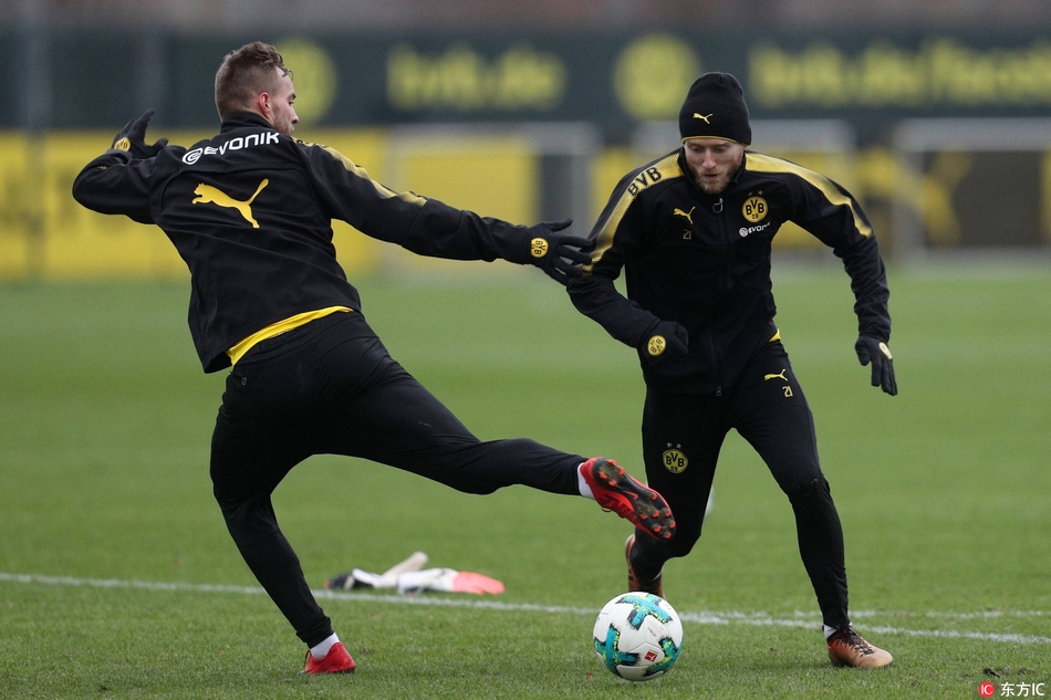 乐鱼体育-多特蒙德全队集体训练,备战下一场比赛是什么