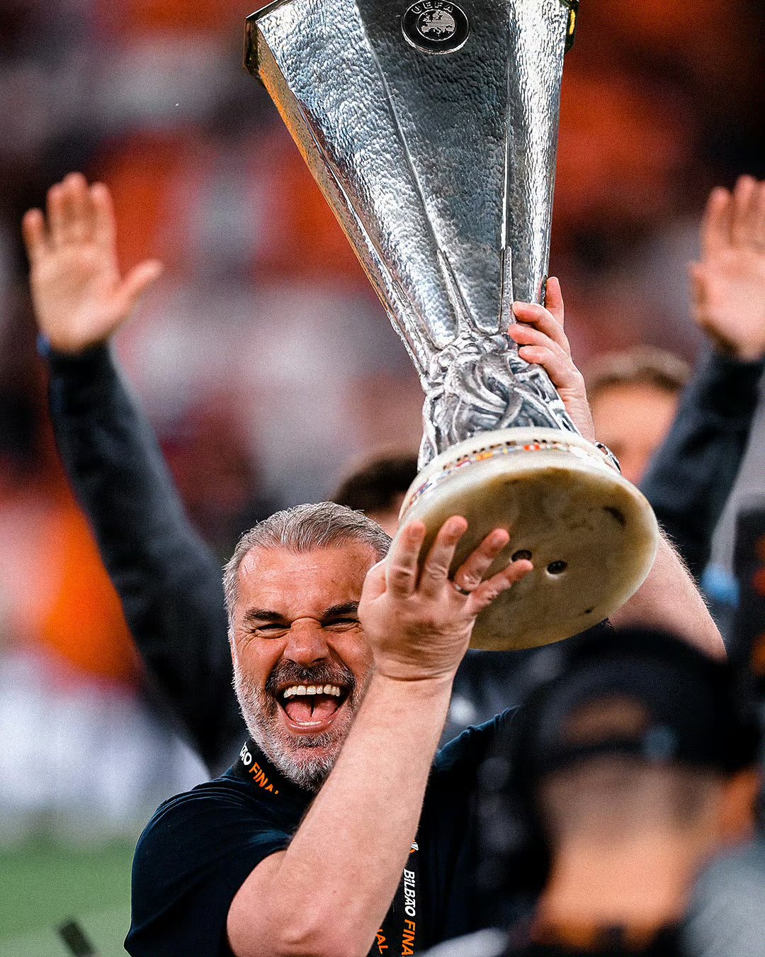 乐鱼体育官网-塞维利亚首发阵容