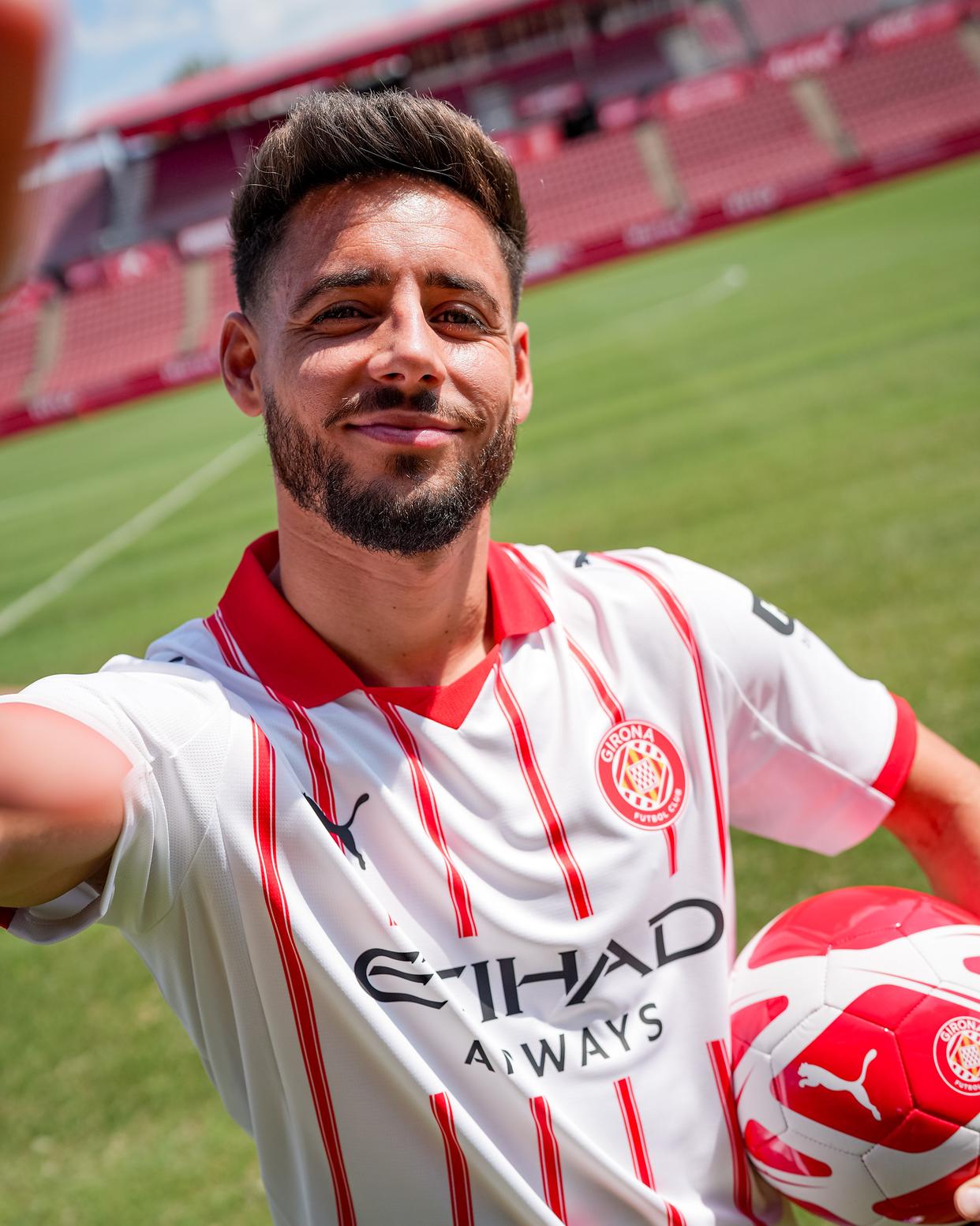 乐鱼app-罗马女足门将禁区内二次触球被红牌罚下